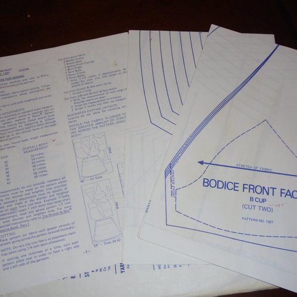 1979 Vintage Sewing Patterns STRETCH & SEW Swimsuit Top bust size 30-42 - Picture 7 of 7